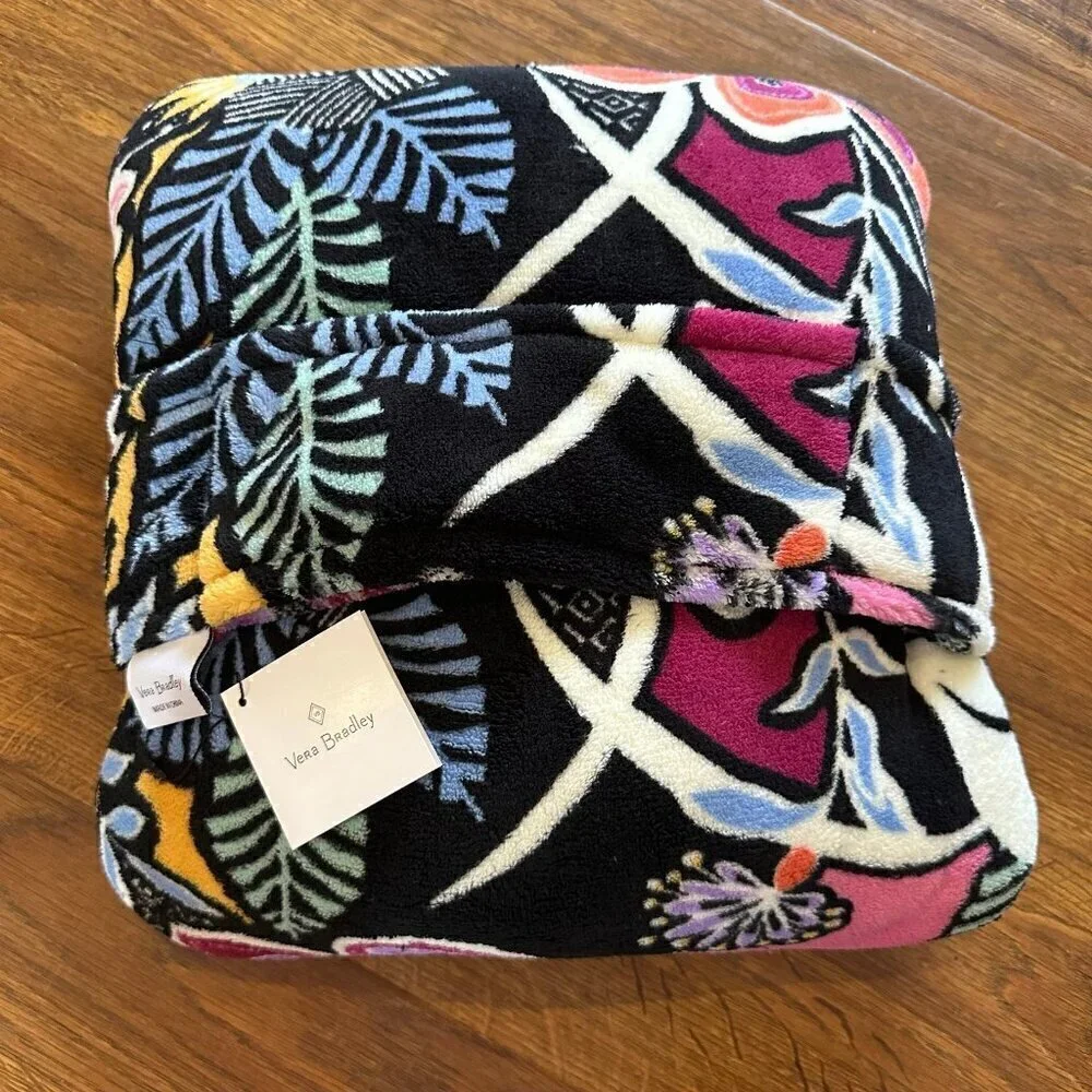 NWT Vera Bradley Fleece Travel Blanket